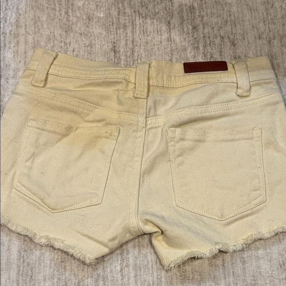 Unbranded Women's Cream Shorts - Picture 7 of 8
